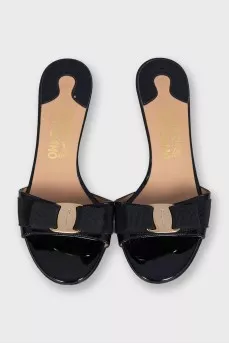 Patent leather mules with heels