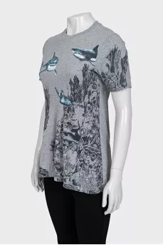 Fitted grey t-shirt with print