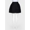 Black skirt on the smell
