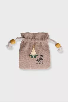 Gilded pendant with enamel
