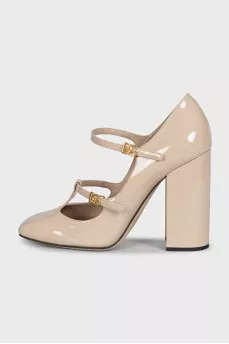 Beige patent leather heels