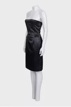 Fitted black bustier dress