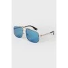Sunglasses with blue lenses
