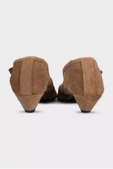 Туфли из мягкой замши на каблуке 