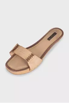 Сабо с бежевой кожей
