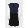 Sleeveless dress with a belt