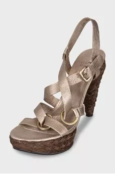 Шкіряні босоніжки на підборах