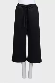 Black cropped sports trousers