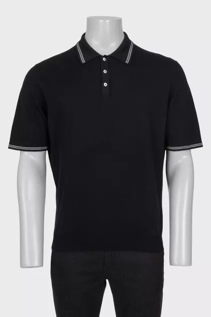 Men's black t-shirt with contrast piping