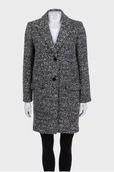 Black and white straight-cut button-down coat