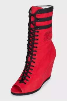 Lace-up boots with open toes