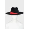 Wide brim hat