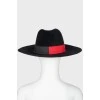 Wide brim hat