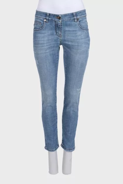Голубые джинсы slim fit на низкой посадке с потёртостями