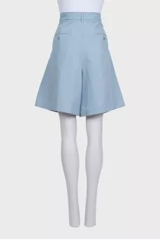 Light blue straight-cut Bermuda shorts