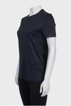 Black straight-cut T-shirt with embroidery