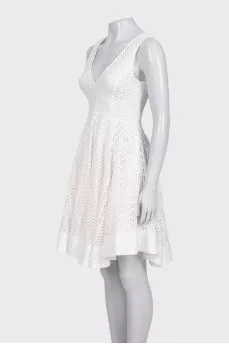 White knitted fitted dress