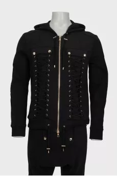 Men's tracksuit decorated with lacing