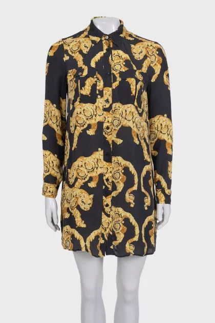 Straight-cut silk dress with a print
