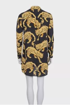 Straight-cut silk dress with a print