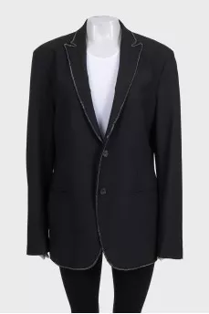 Straight wool jacket decorated with a chain