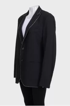 Straight wool jacket decorated with a chain