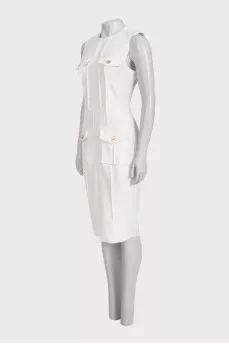 White sleeveless dress with patch pockets