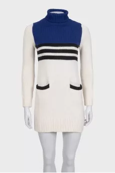 White knitted dress with colored inserts