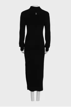 Black knitted dress with a collar