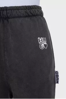 Sports pants with logo