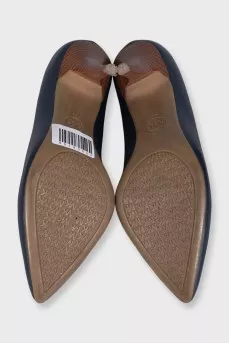 Blue leather shoes with stacked heels