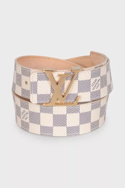 White canvas belt