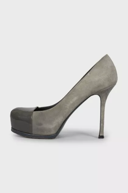 Vintage suede Tribtoo shoes
