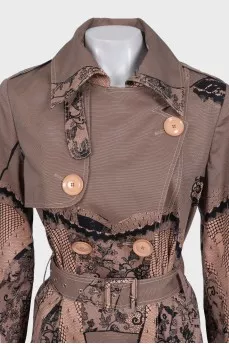 Double-breasted trench coat with print
