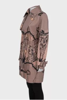 Double-breasted trench coat with print