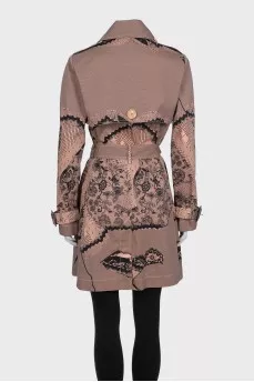 Double-breasted trench coat with print