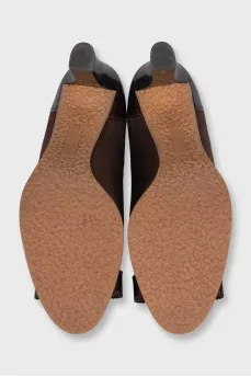 Suede and patent leather high heels