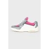 Leather contrasting colors sneakers