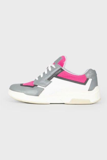 Leather contrasting colors sneakers