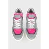 Leather contrasting colors sneakers