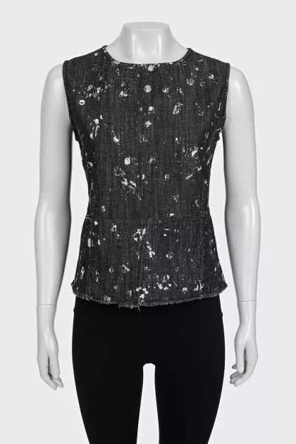 Gray denim top with print