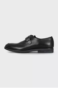 Men's black leather shoes with a buckle