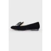 Suede balerinas with a bow
