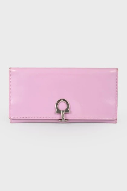 Pink leather magnetic closure wallet
