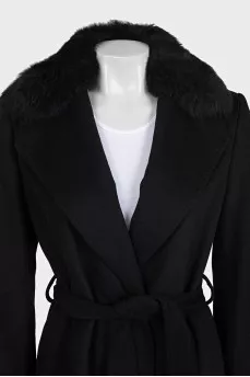 Black coat with a belt and a fur collar