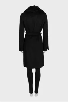 Black coat with a belt and a fur collar