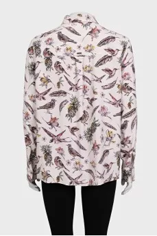 Pink straight-cut blouse with a print
