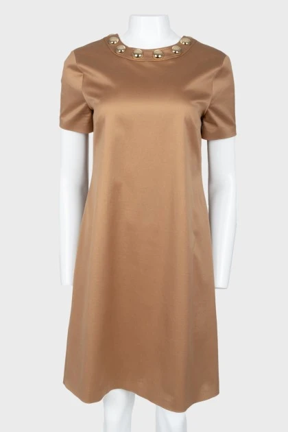 Brown dress with short sleeve
