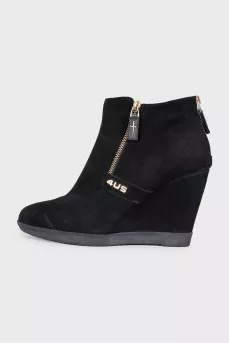 Suede wedge ankle boots with zippers
