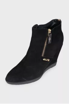 Suede wedge ankle boots with zippers